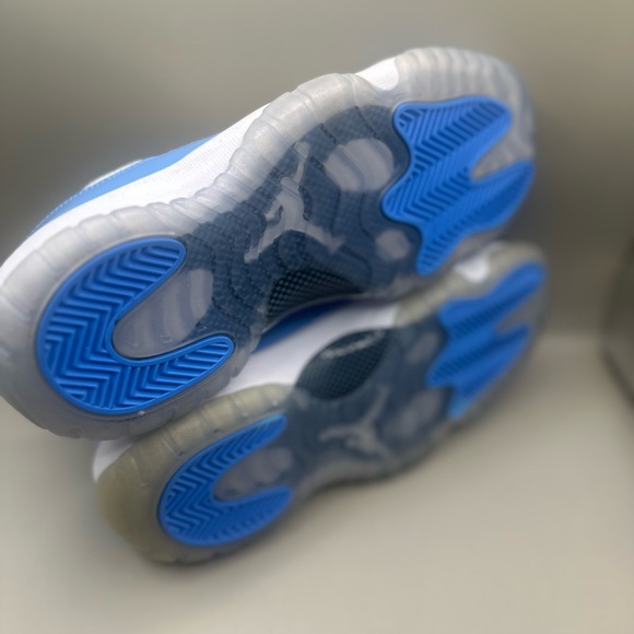 Jordan 11 Retro Low “University Blue” Sz 4y/5.5w - Picture 8 of 8